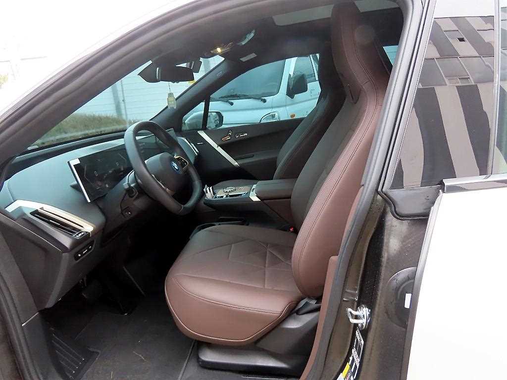 BMW iX - Vista 5