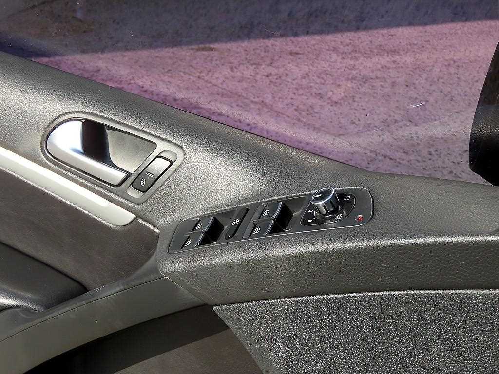 Volkswagen Tiguan - Vista 11