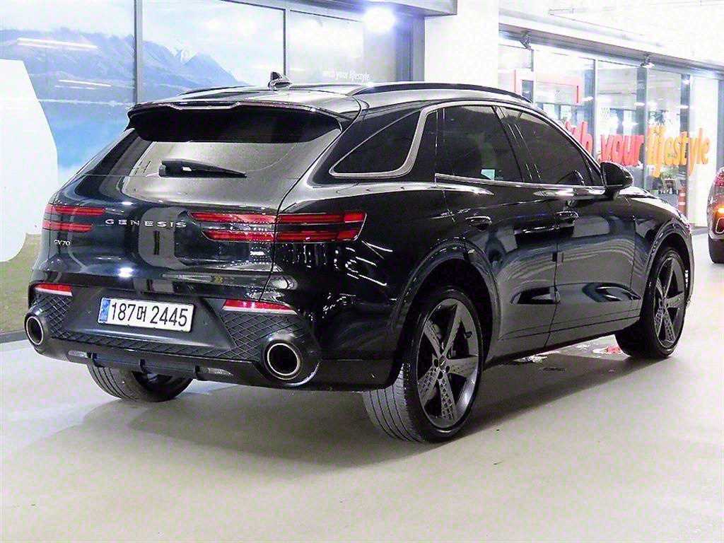 Genesis GV70 - Vista 4