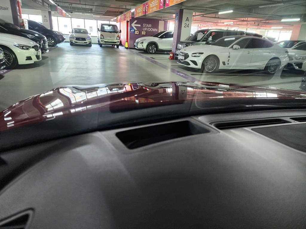 Genesis G70 2023 Rojo - Importación desde Corea - HF Imports Iquique - Foto 16