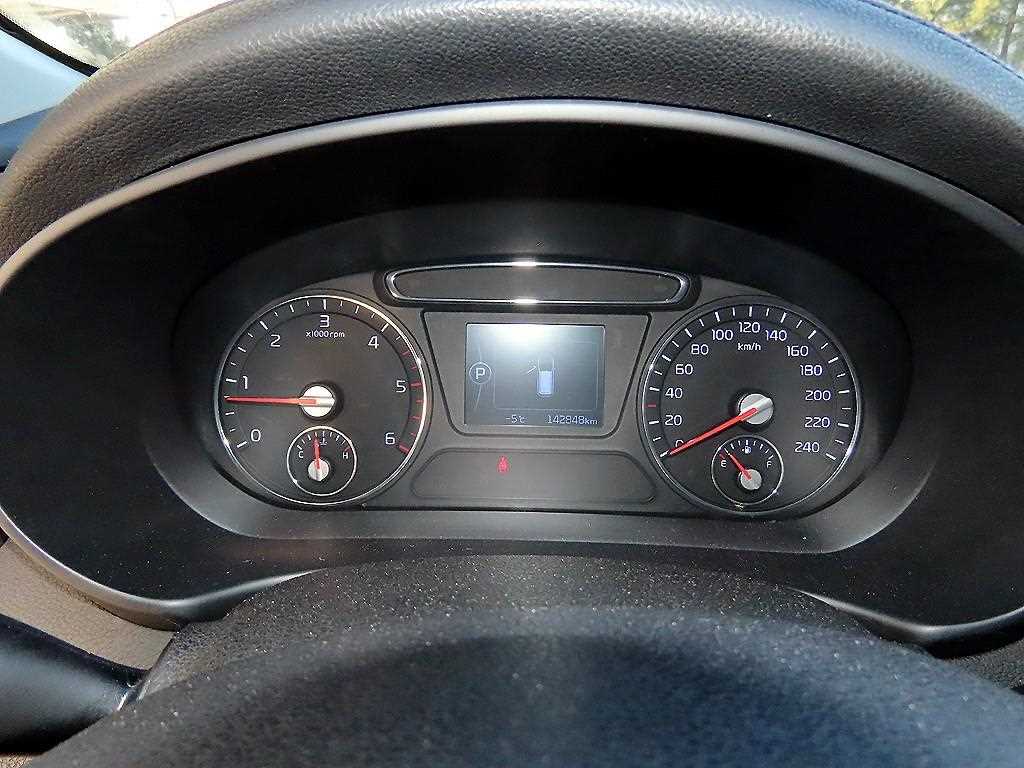 KIA Sorento - Vista 9