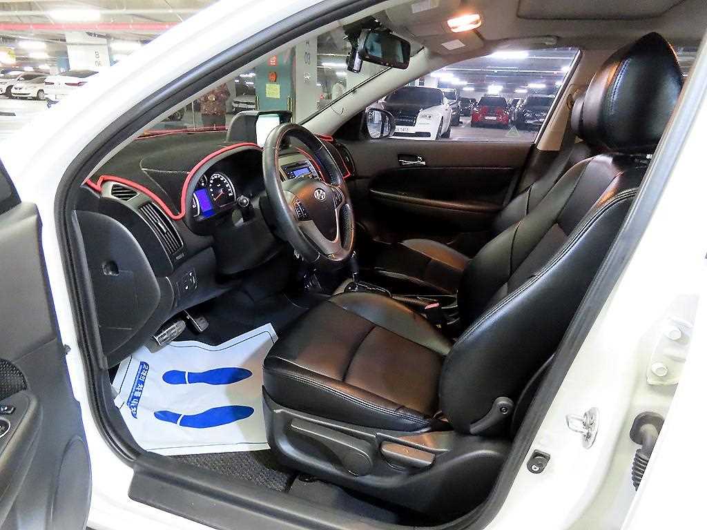 HYUNDAI i30 - Vista 6