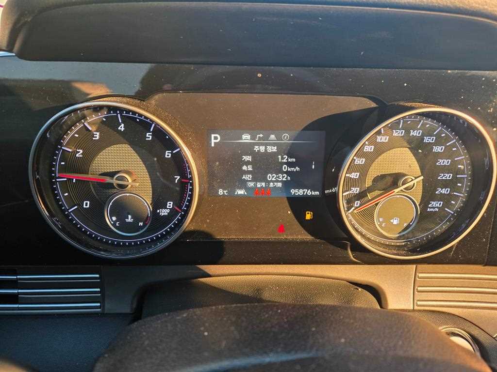 HYUNDAI Grandeur - Vista 2