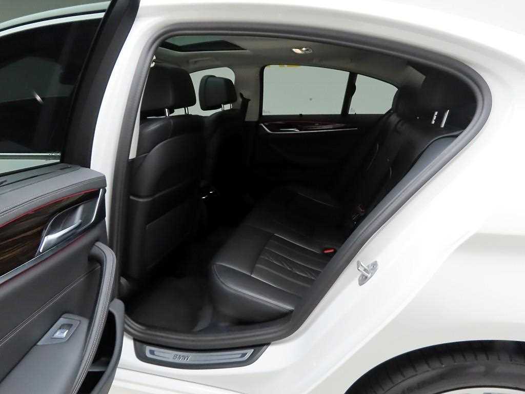 BMW 5 Series 2023 - Importación desde Corea - HF Imports Iquique - Foto 13