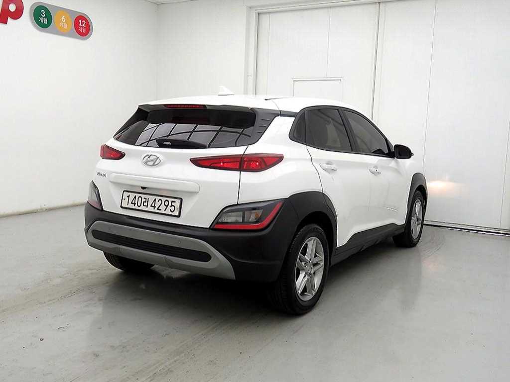HYUNDAI Kona - Vista 4