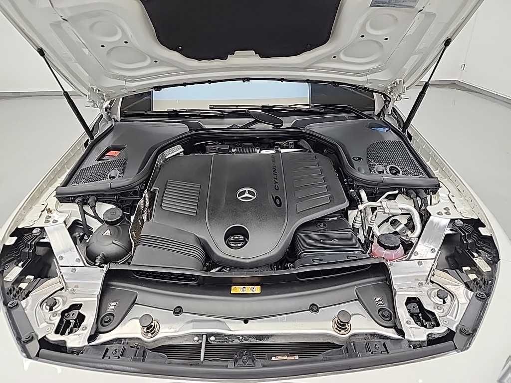 Mercedes Benz CLS Class - Vista 5