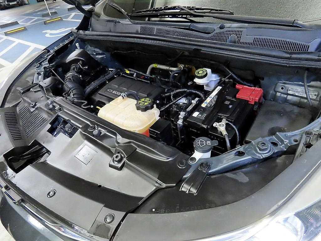 Chevrolet Trax 2018 Gris - Importación desde Corea - HF Imports Iquique - Foto 18