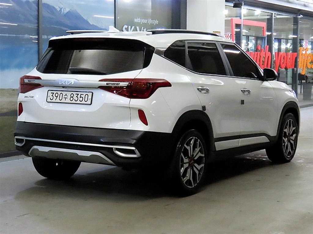 KIA Seltos - Vista 4