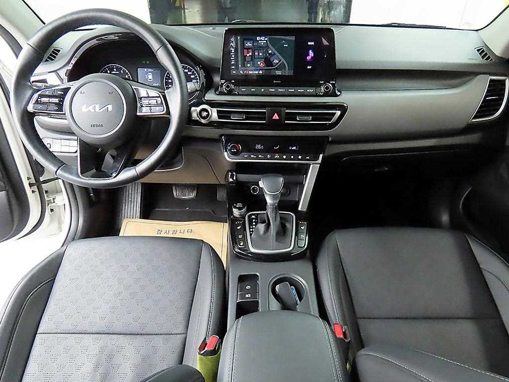 KIA Seltos - Vista 7