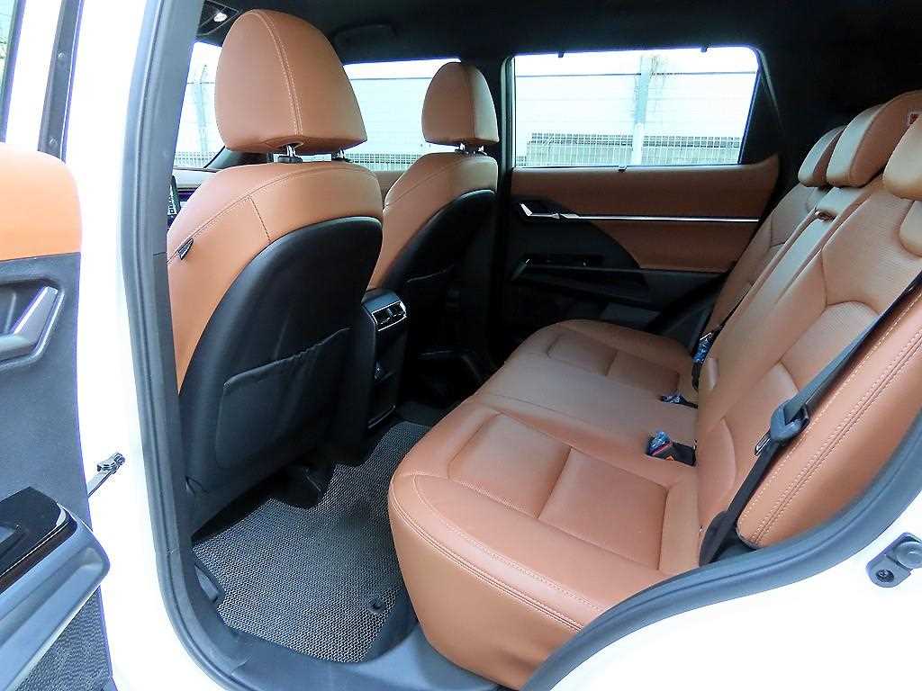 Ssangyong Torres - Vista 6