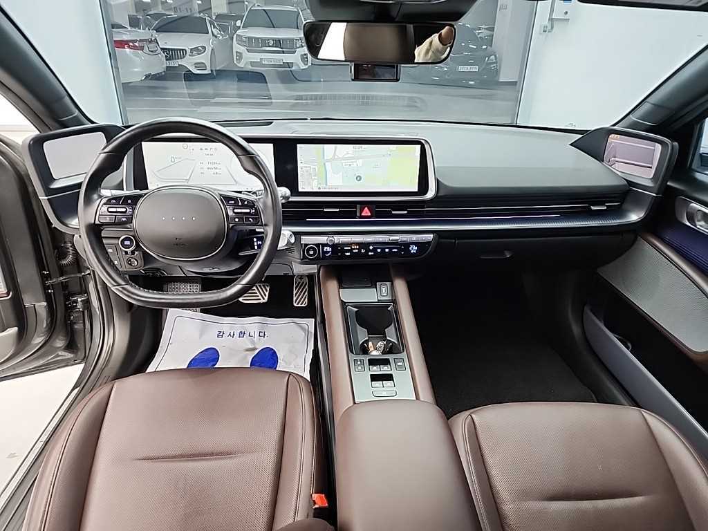 HYUNDAI Ioniq 6 - Vista 7