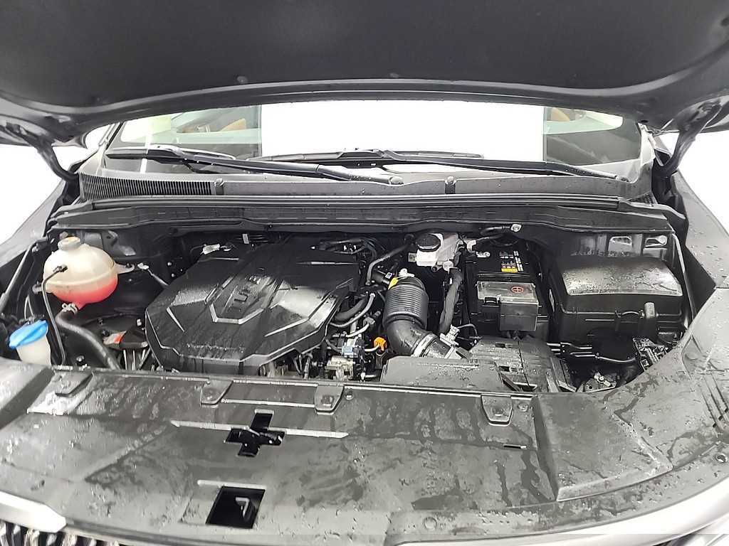 KIA Carnival - Vista 5