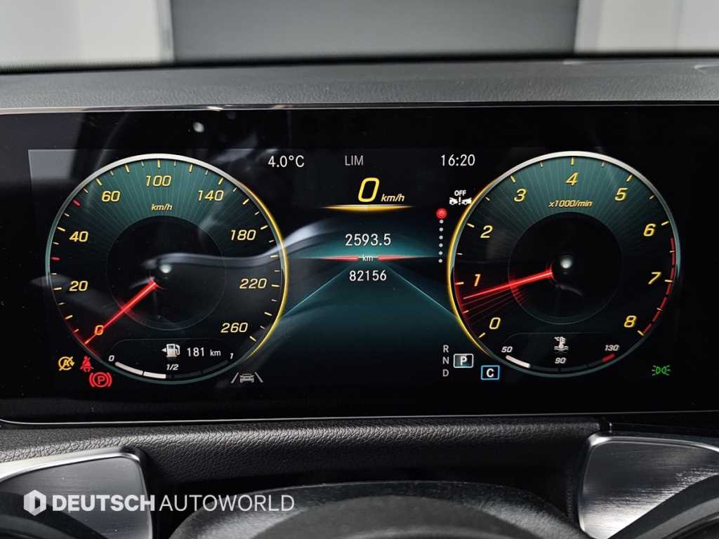 Mercedes Benz GLB Class - Vista 8