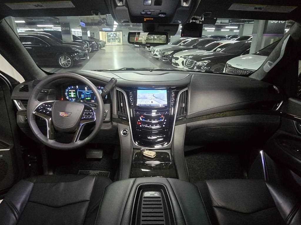 Cadillac Escalade - Vista 7