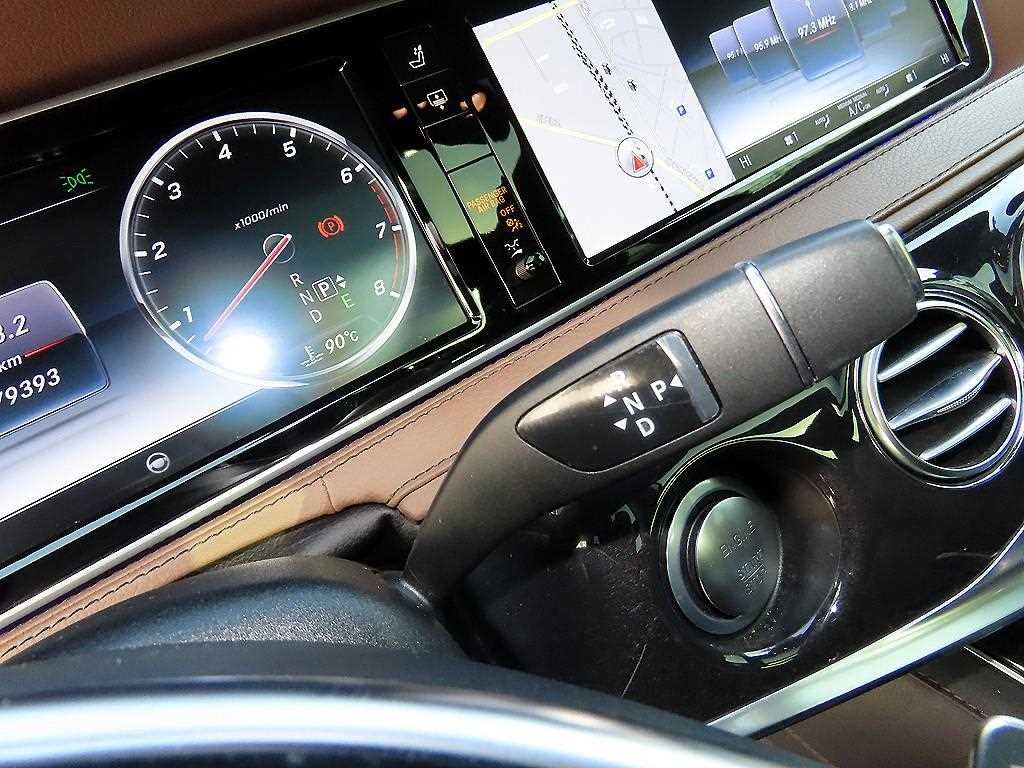 Mercedes Benz S Class - Vista 11