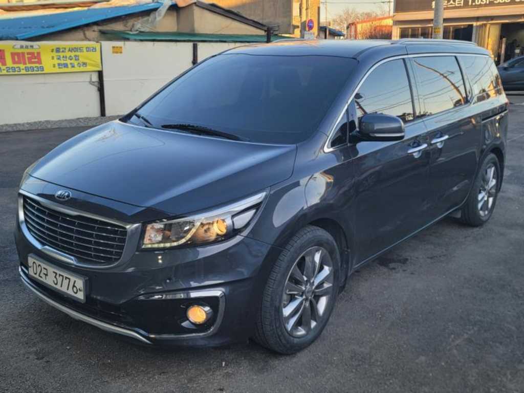 KIA Carnival - Vista 2