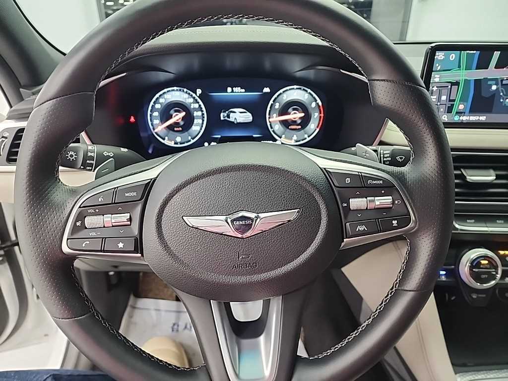 Genesis G70 - Vista 9