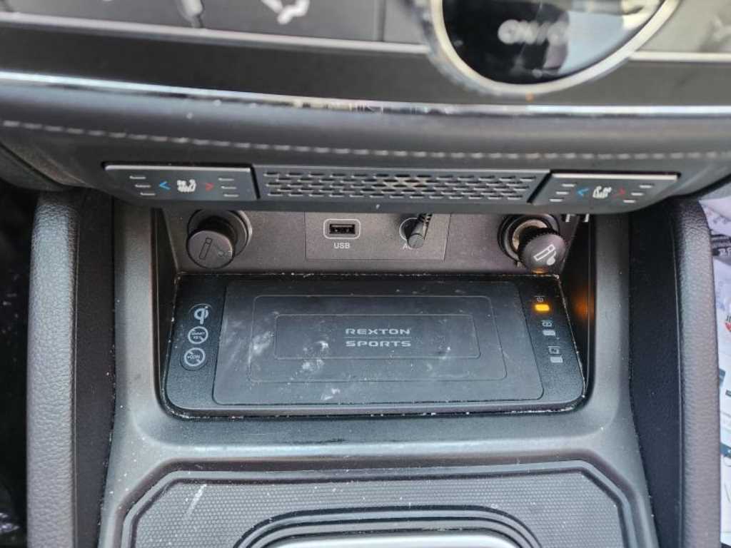 Ssangyong Rexton - Vista 12