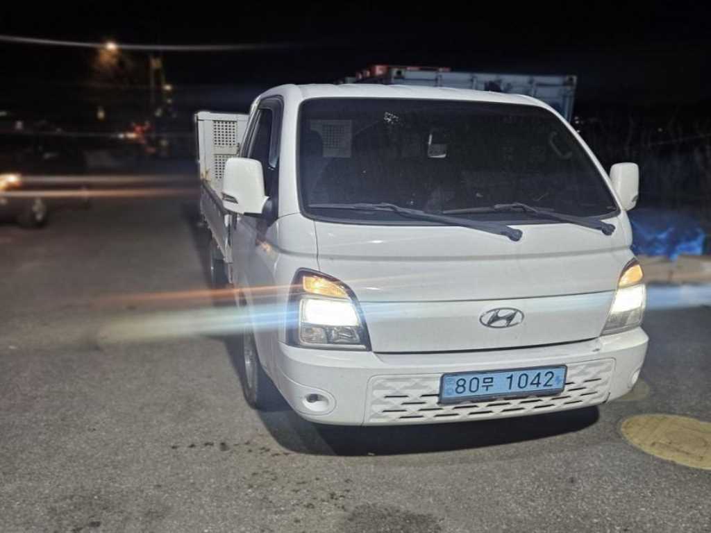 Small Truck Top_Powergate 2022 Blanco - Importación desde Corea - HF Imports Iquique - Foto 1