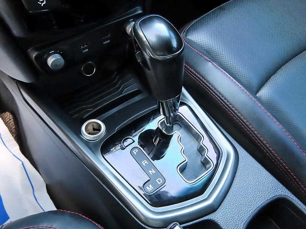 Ssangyong Tivoli - Vista 10