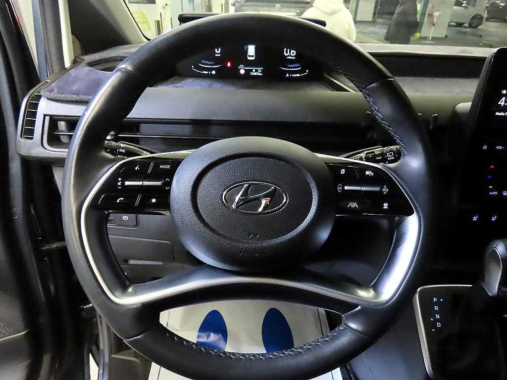 HYUNDAI Staria - Vista 8