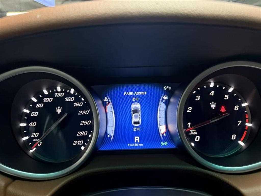 Maserati Ghibli - Vista 5