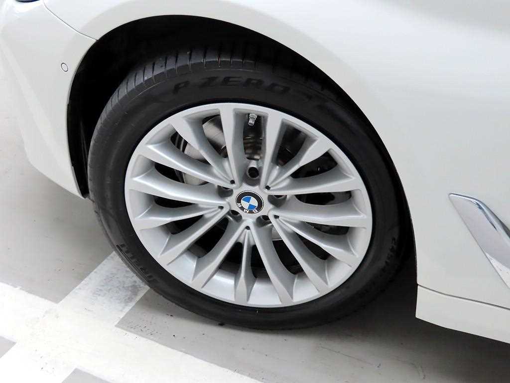 BMW 5 Series 2023 - Importación desde Corea - HF Imports Iquique - Foto 19