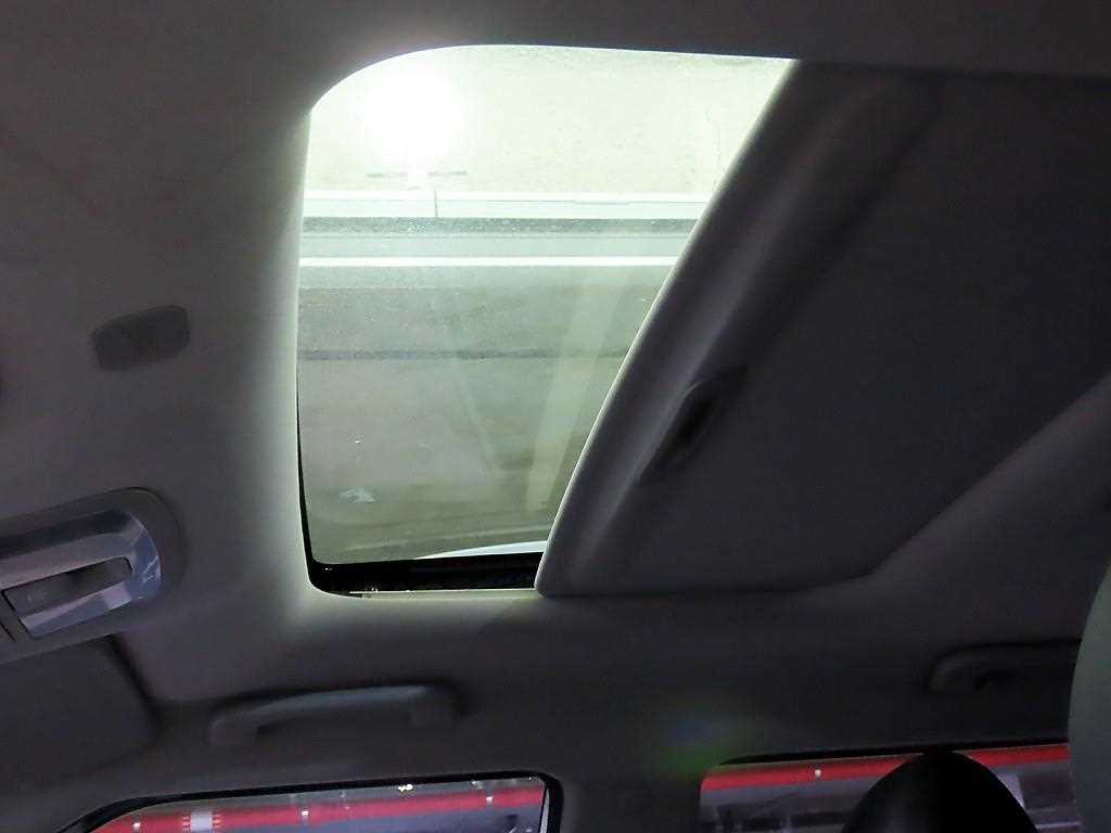 Ssangyong Tivoli 2017 Blanco - Importación desde Corea - HF Imports Iquique - Foto 17