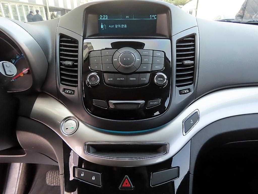 Chevrolet Orlando 2016 Blanco - Importación desde Corea - HF Imports Iquique - Foto 14