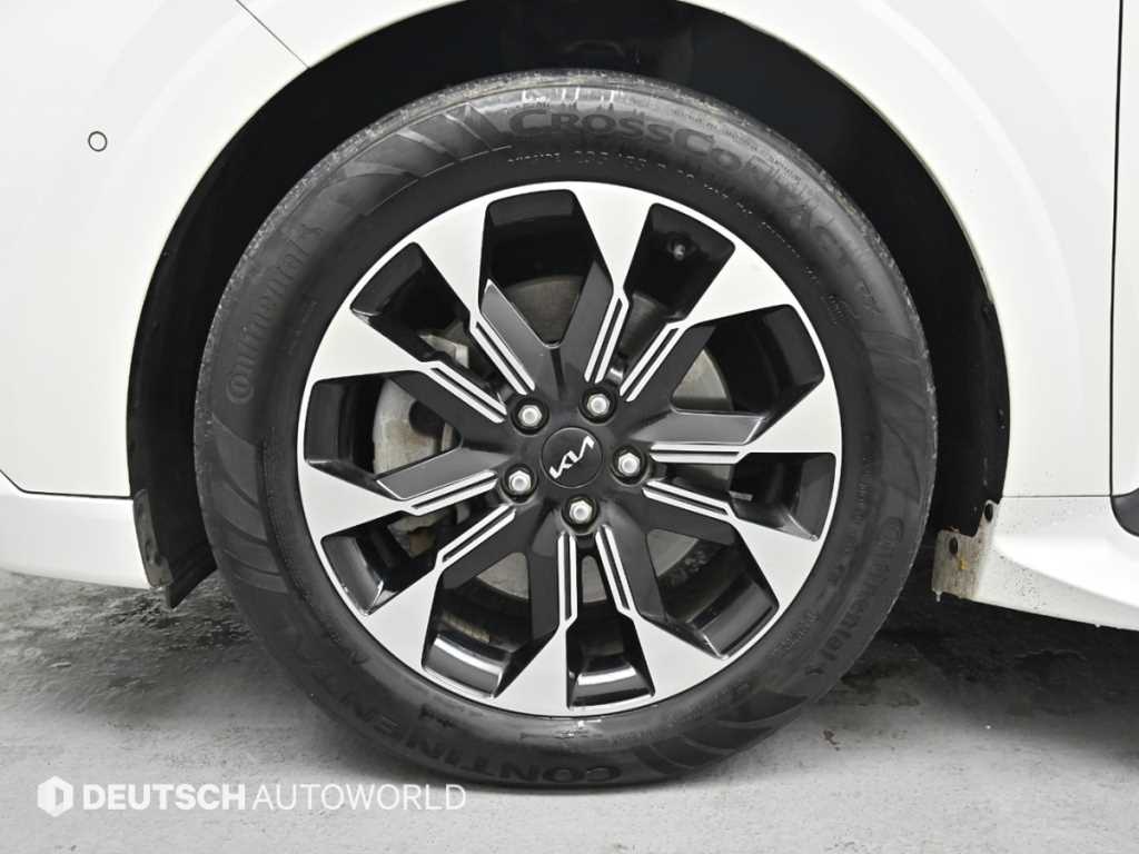 KIA Carnival - Vista 5