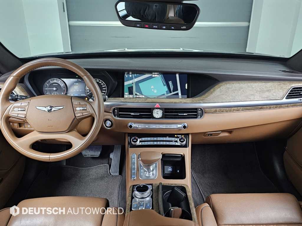 Genesis G90 - Vista 7