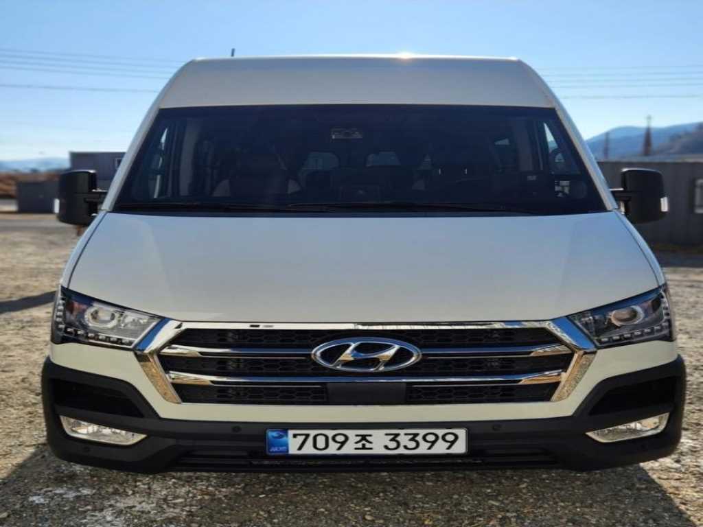 HYUNDAI Solati - Vista 2