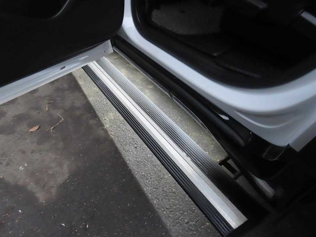 Chevrolet Travers - Vista 10