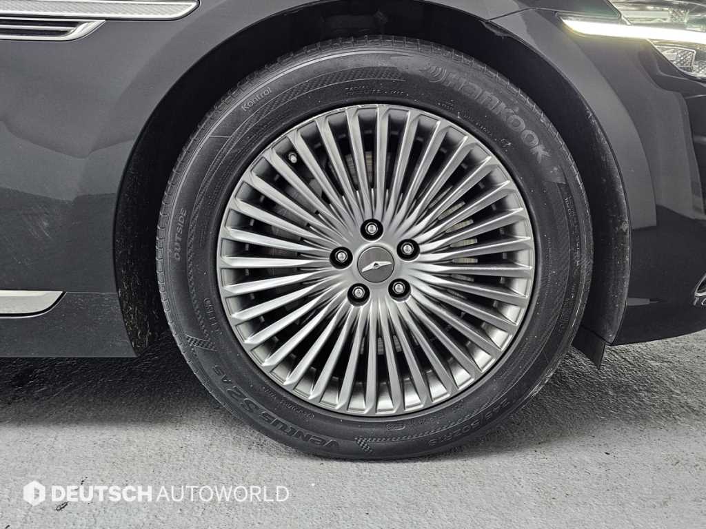 Genesis G90 - Vista 5