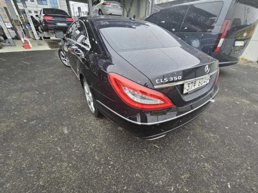 Mercedes Benz CLS Class - Vista 4