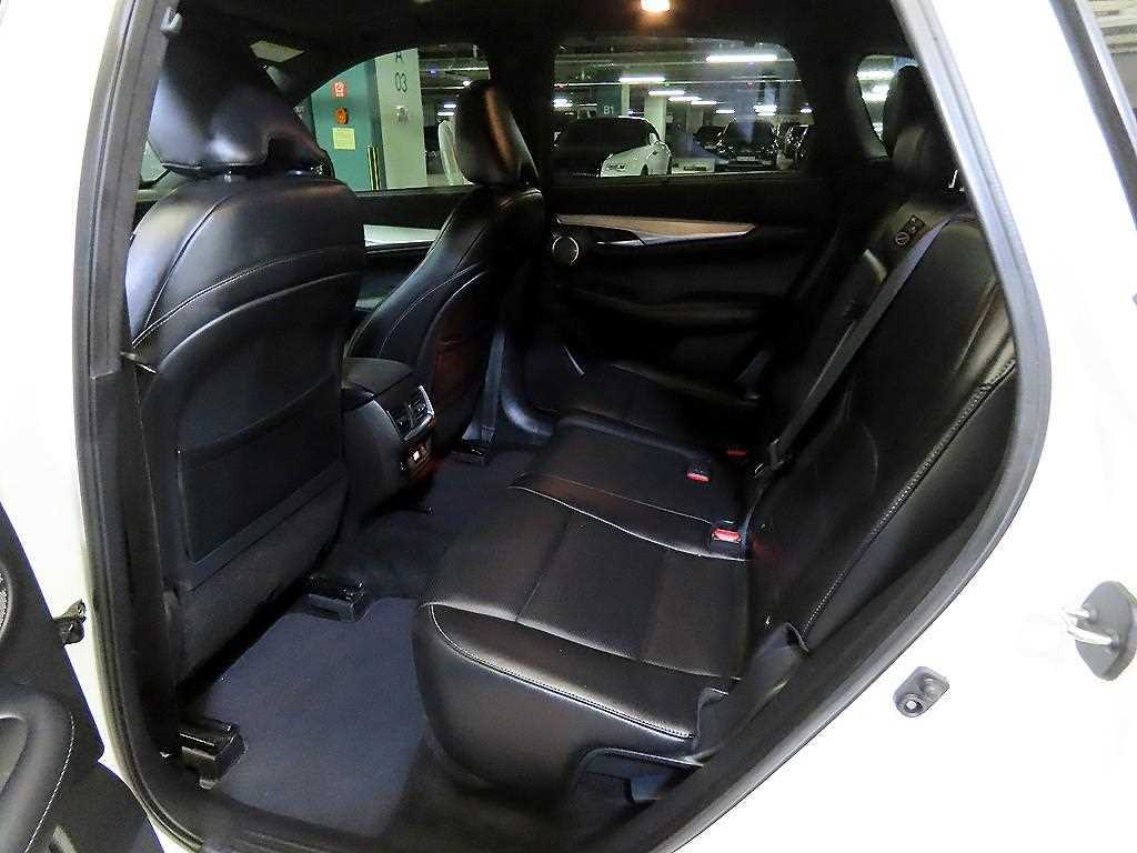 Infiniti QX - Vista 7