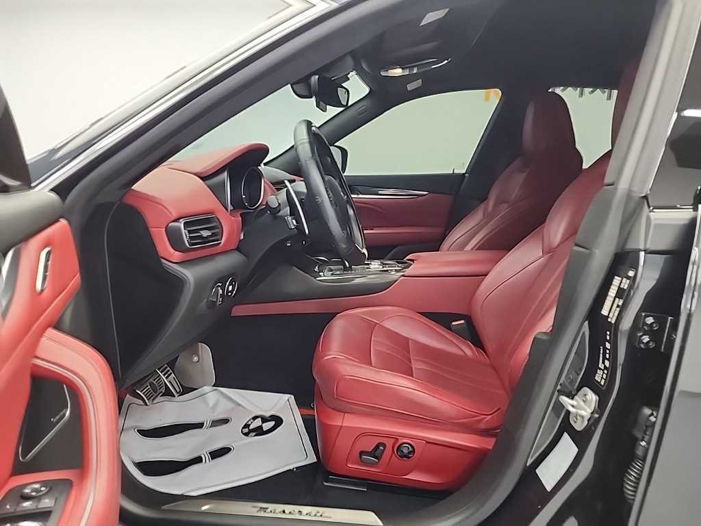 Maserati Levante - Vista 11