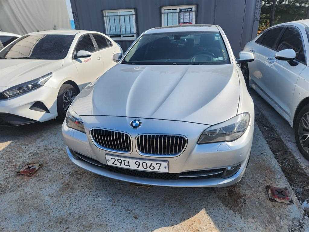 BMW 5 Series 2013 Gris - Importación desde Corea - HF Imports Iquique - Foto 1