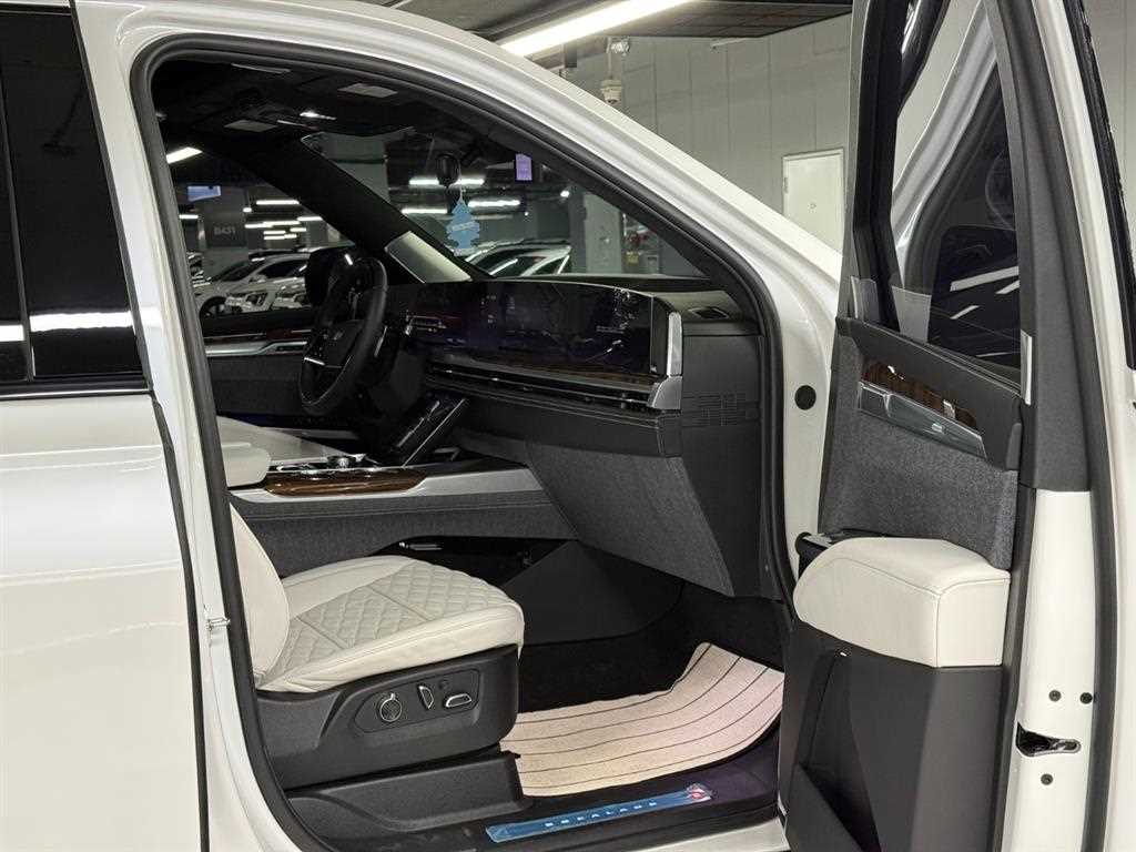 Cadillac Escalade 2025 Blanco - Importación desde Corea - HF Imports Iquique - Foto 14