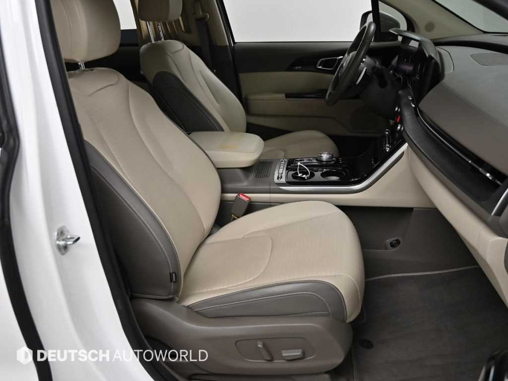 KIA Carnival - Vista 10