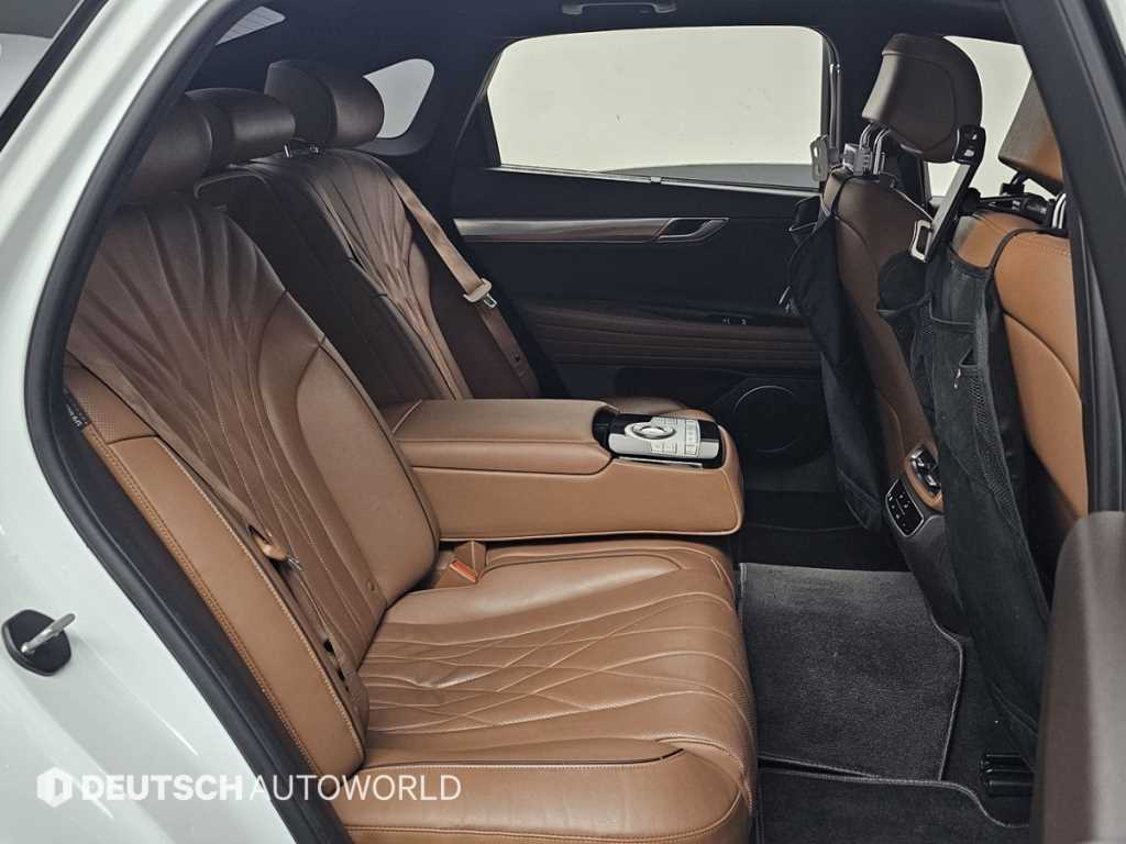 Genesis G80 - Vista 12