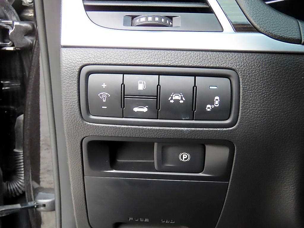 Genesis G80 2017 Negro - Importación desde Corea - HF Imports Iquique - Foto 13