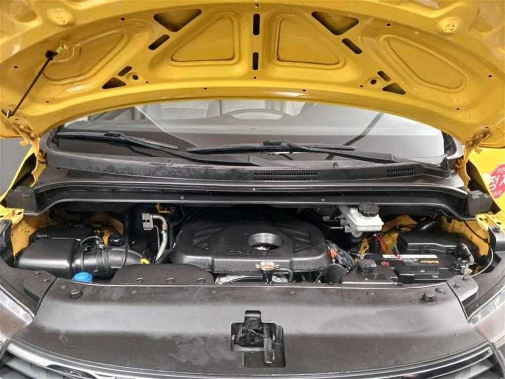 HYUNDAI Starex 2019 Amarillo - Importación desde Corea - HF Imports Iquique - Foto 19