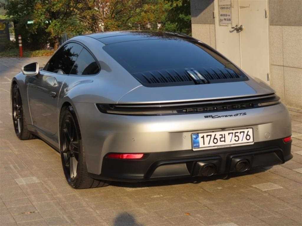 Porsche 911 - Vista 4