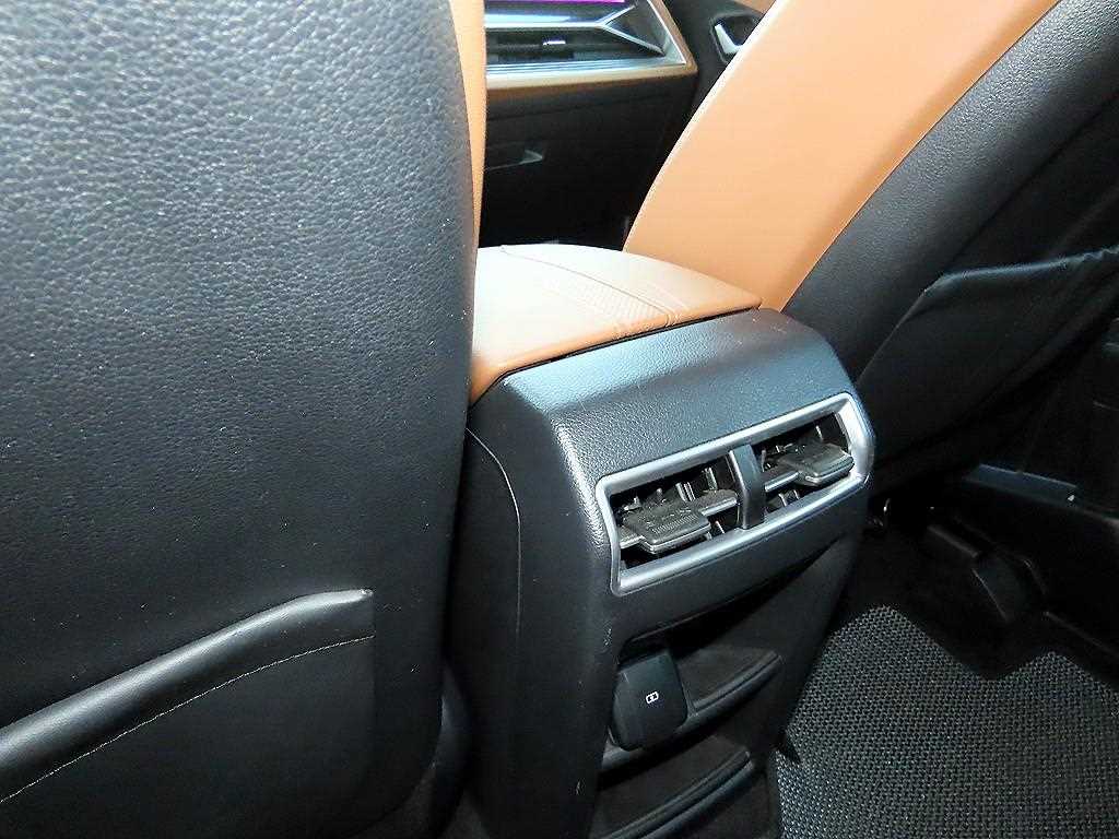 Ssangyong Torres 2023 Blanco - Importación desde Corea - HF Imports Iquique - Foto 16