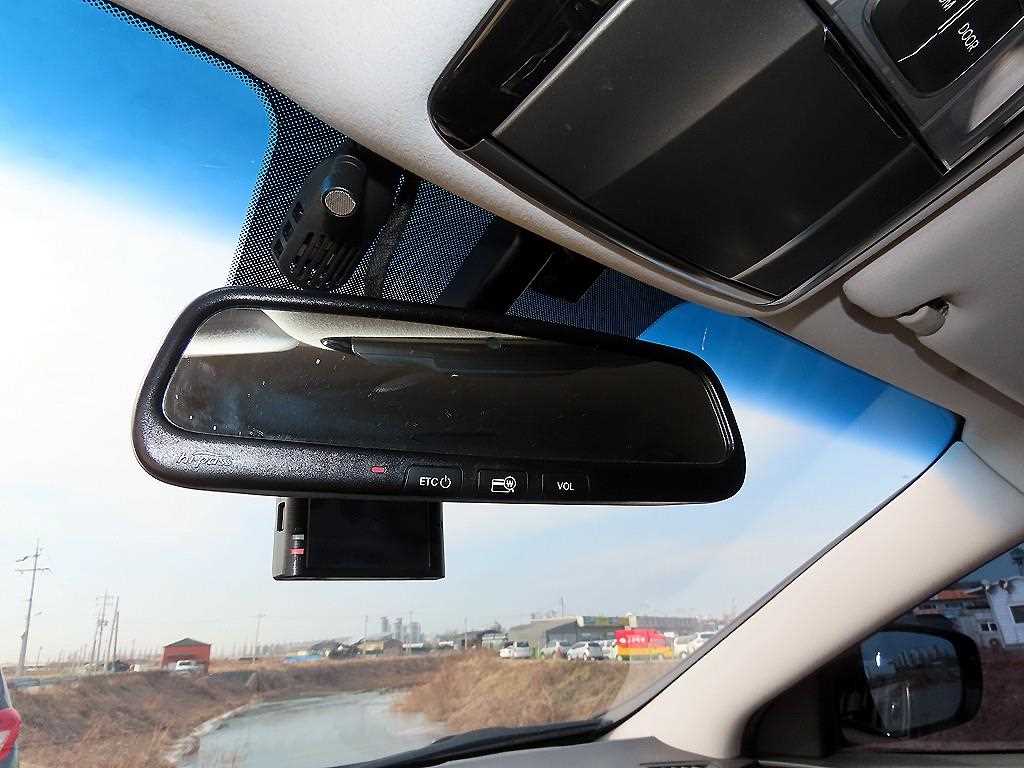 HYUNDAI Grandeur - Vista 12