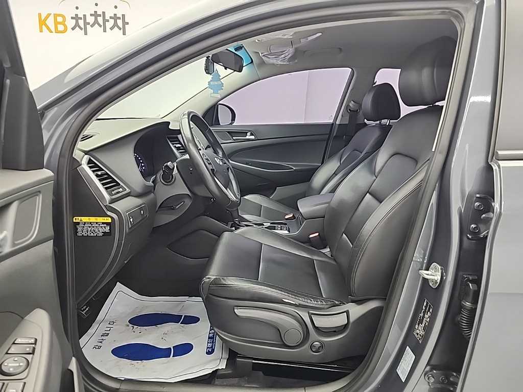 HYUNDAI Tucson - Vista 11