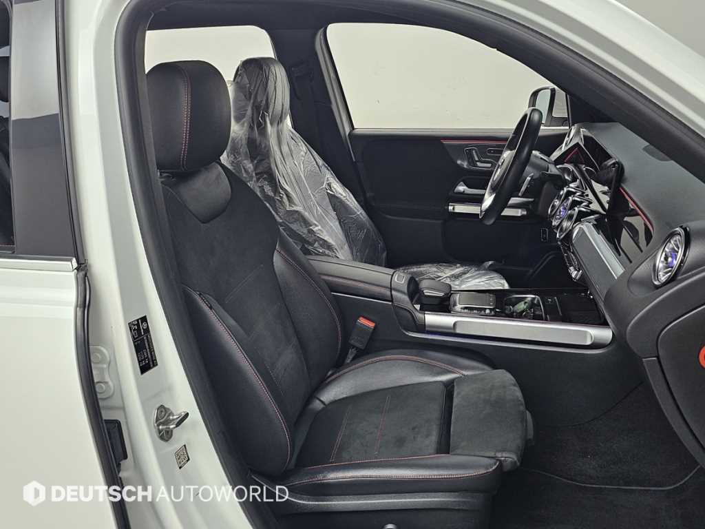 Mercedes Benz GLB Class - Vista 10