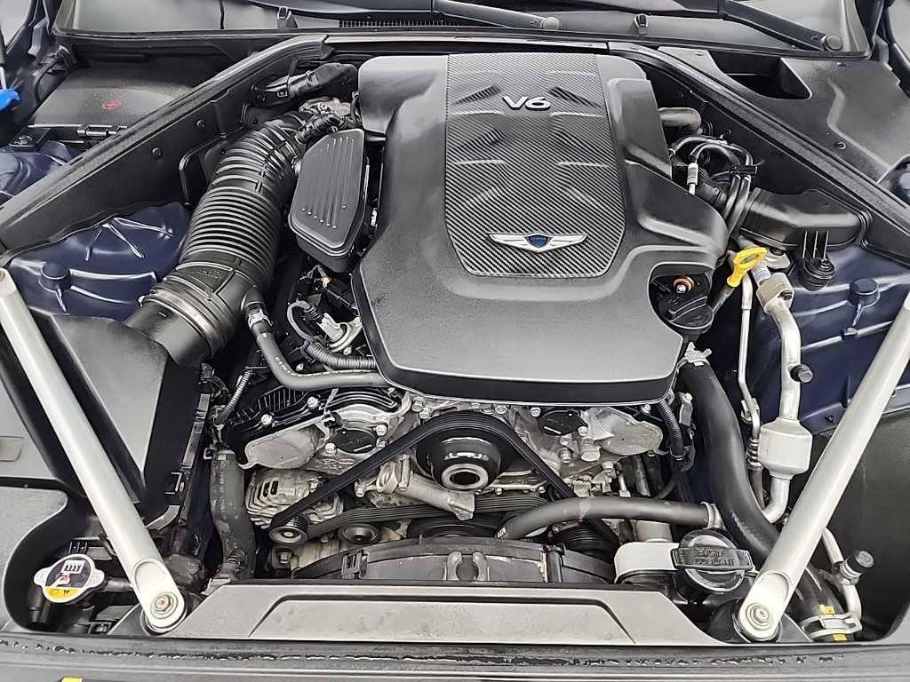 Genesis G90 - Vista 5