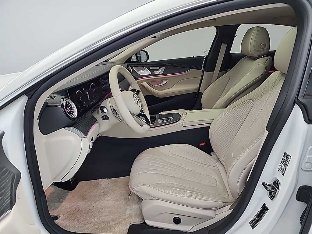 Mercedes Benz CLS Class - Vista 11